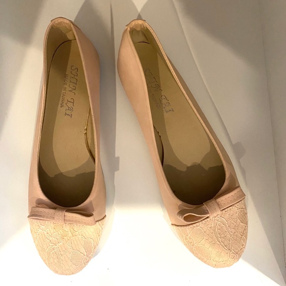 Pink Ballet Flats Lace Bow Shoes sz 6 - Picture 4 of 6